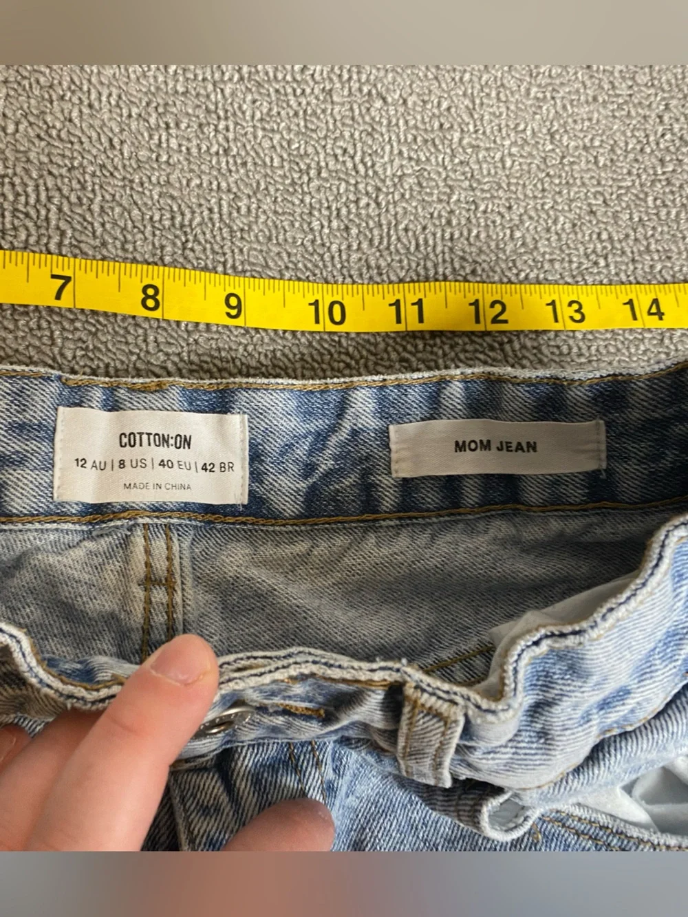 Cotton On Women’s Sz 8 Light Wash Distressed High Waisted Mom Jeans- 100% Cotton
